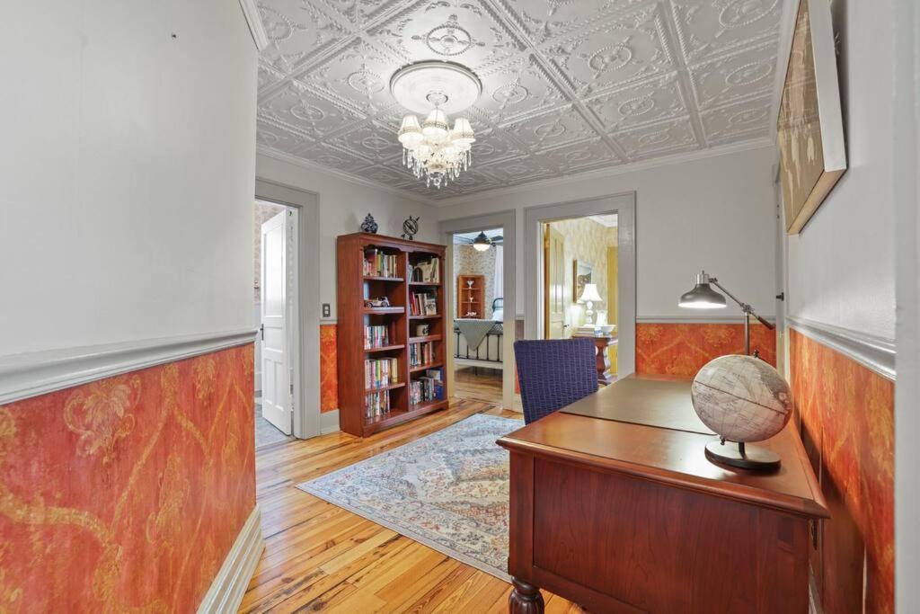 Charming Victorian Home - 2 Minutes To Downtown Lancaster Exterior foto