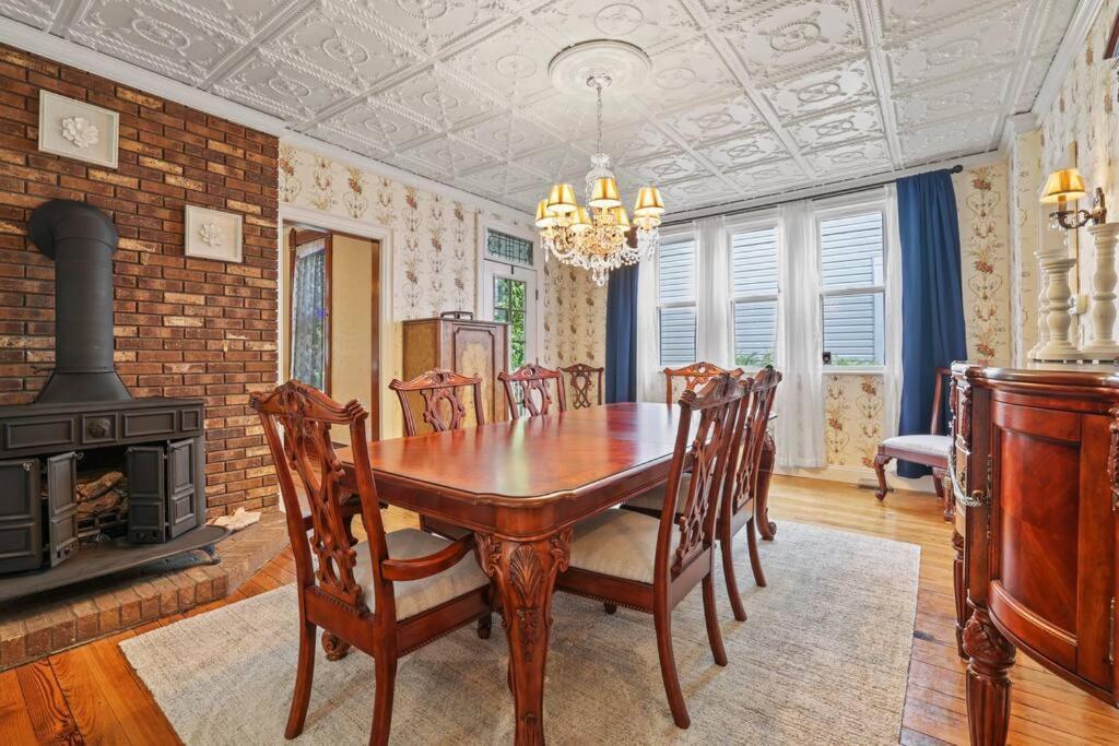 Charming Victorian Home - 2 Minutes To Downtown Lancaster Exterior foto